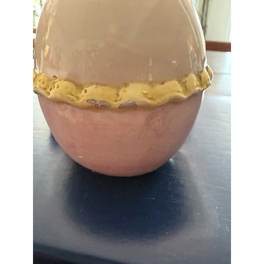 Vintage Humpty Dumpty Ceramic Salt Shaker Pink Yellow Nursery Rhyme Figurine